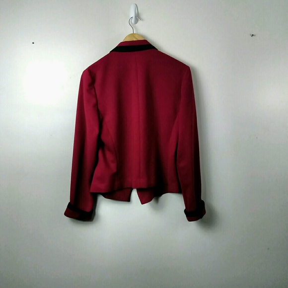 Leslie Fay Collections, red/black blazer - Picture 3 of 3